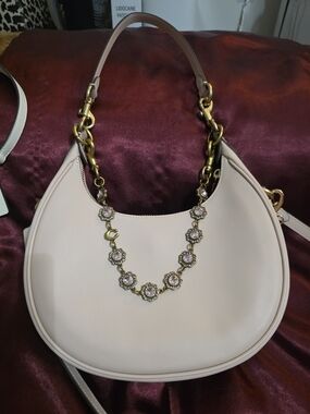 🌸 Coach Jonie 22 Shoulder Bag – Cream/Pink – NWT – SOLD OUT – Charm Chain Inclu
